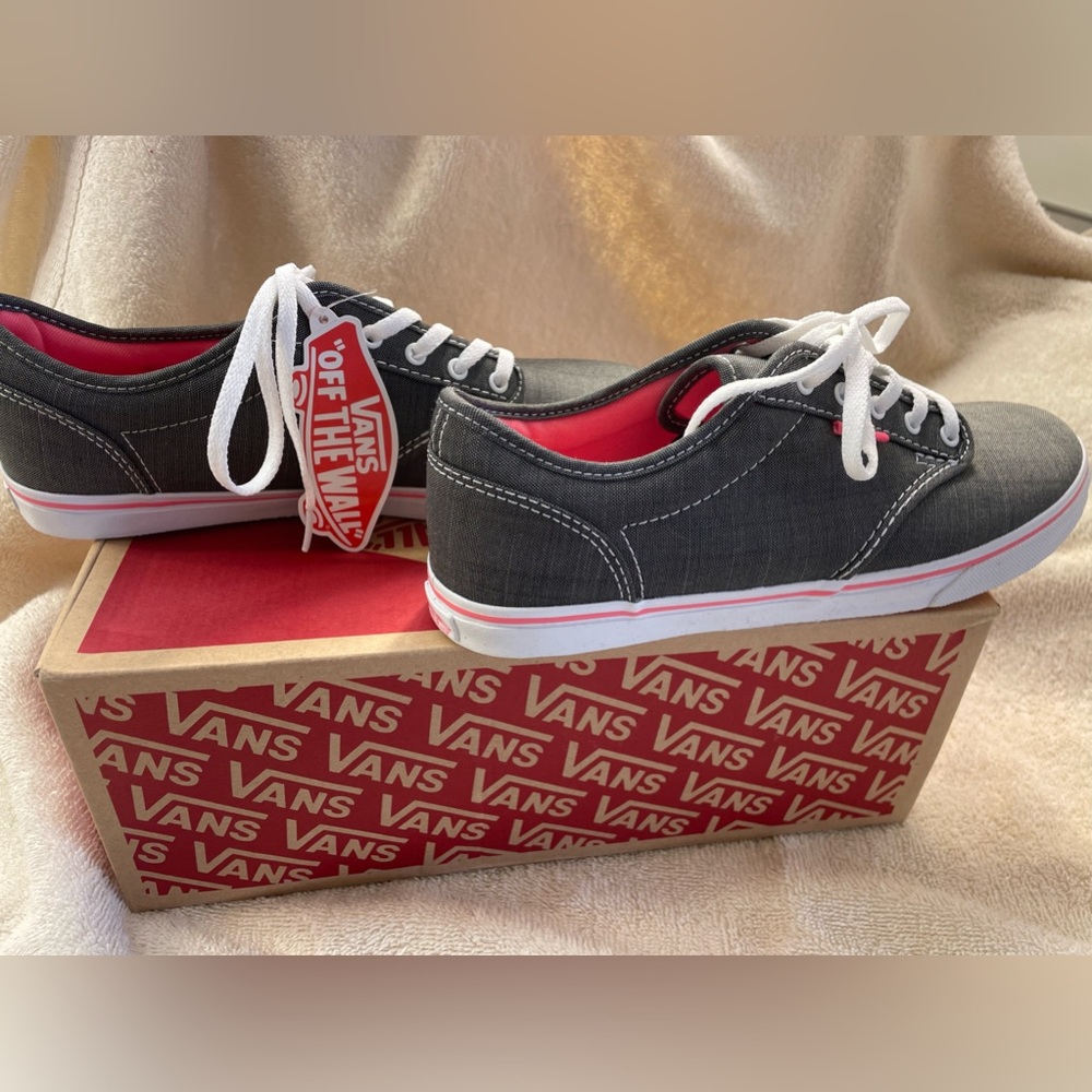 Vans Atwood Grey and Pink Woman’s size 7.5